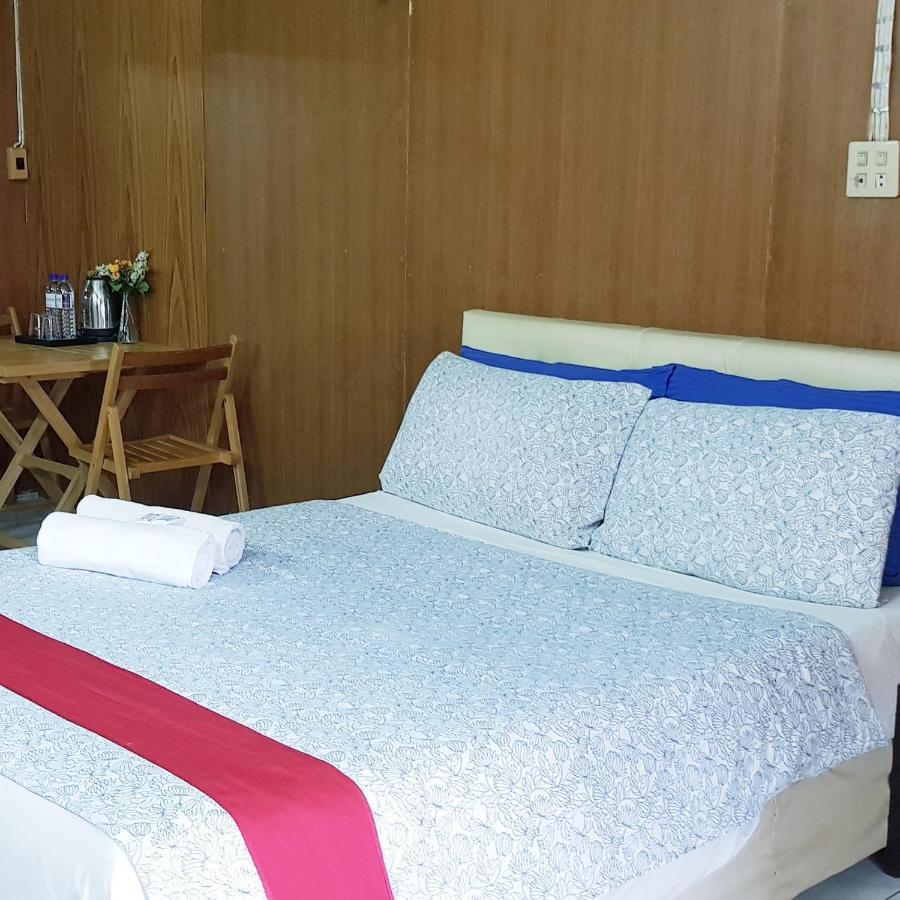 โรงแรมวินบางนา Win Bangna Hotel バンコク都 エクステリア 写真