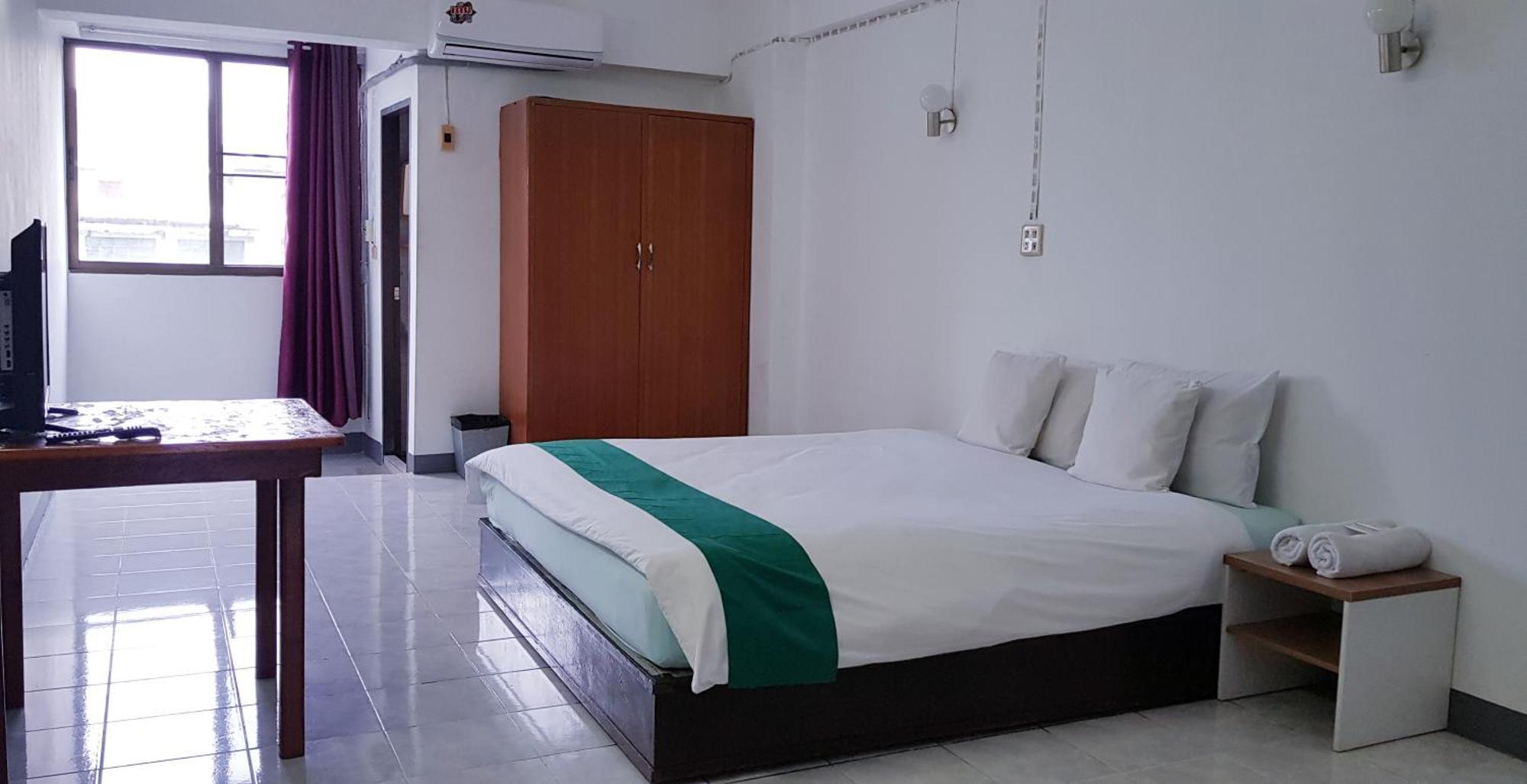 โรงแรมวินบางนา Win Bangna Hotel バンコク都 部屋 写真