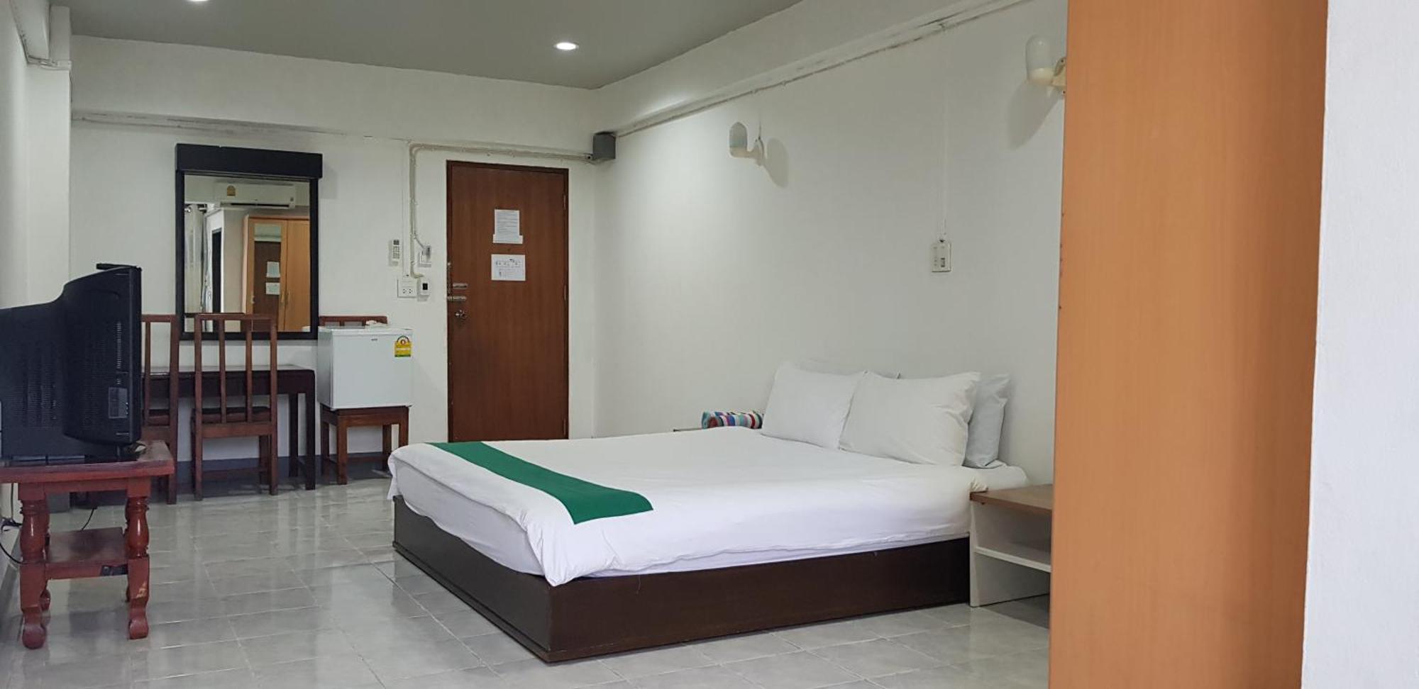 โรงแรมวินบางนา Win Bangna Hotel バンコク都 部屋 写真